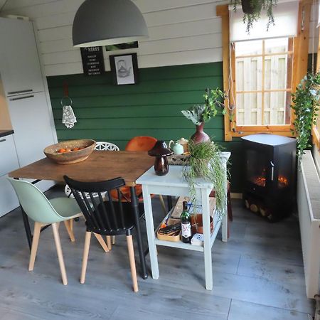 Tiny Botanic House Villa Tzummarum Exterior photo