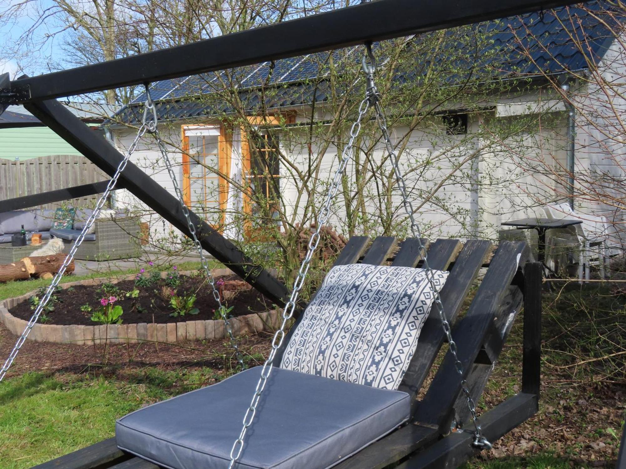 Tiny Botanic House Villa Tzummarum Exterior photo